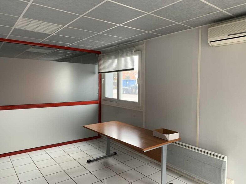 Flex in Tancarville for lease - Interior Photo - Image 3 of 6