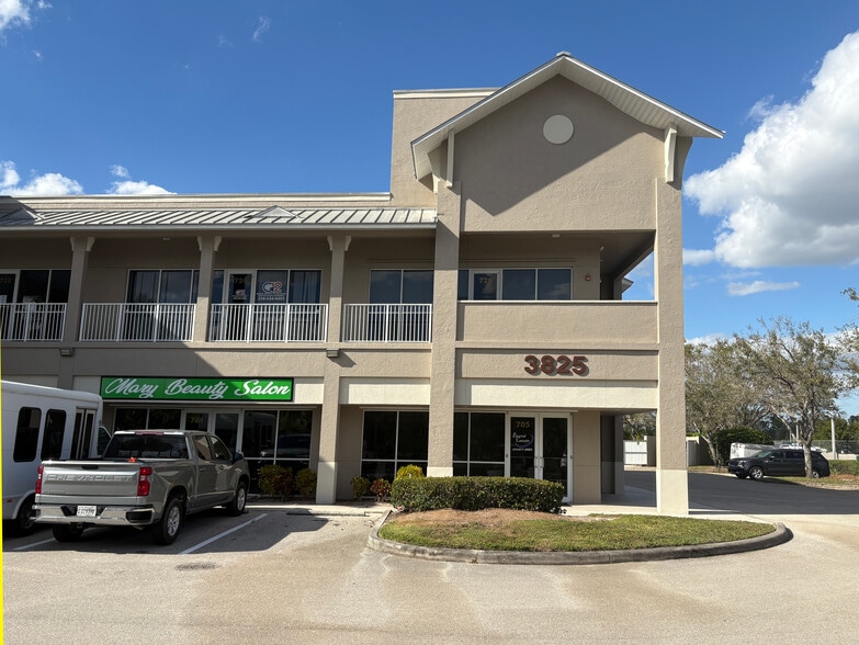 3825 Beck Blvd, Naples, FL for sale - Building Photo - Image 2 of 7
