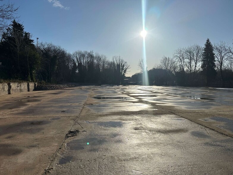 1 & 2 Allum Way, London for lease - Building Photo - Image 3 of 3