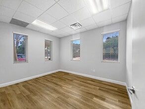 2901 NW 62nd St, Fort Lauderdale, FL à louer Photo intérieure- Image 2 de 9