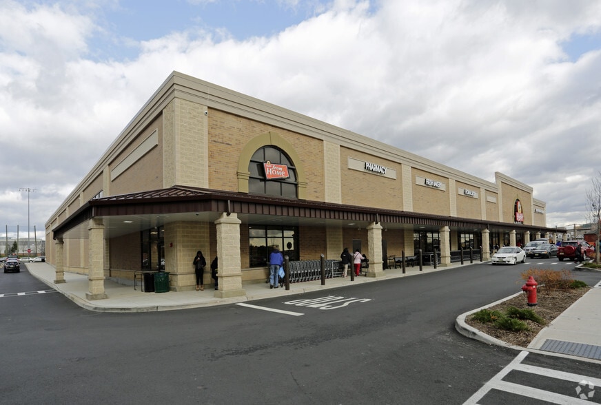 204-234 Springfield Ave, Newark, NJ for lease - Building Photo - Image 3 of 4