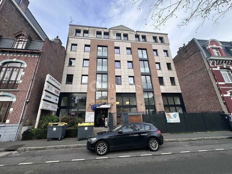 Bureau dans Lille à louer - Photo du bâtiment - Image 1 de 8