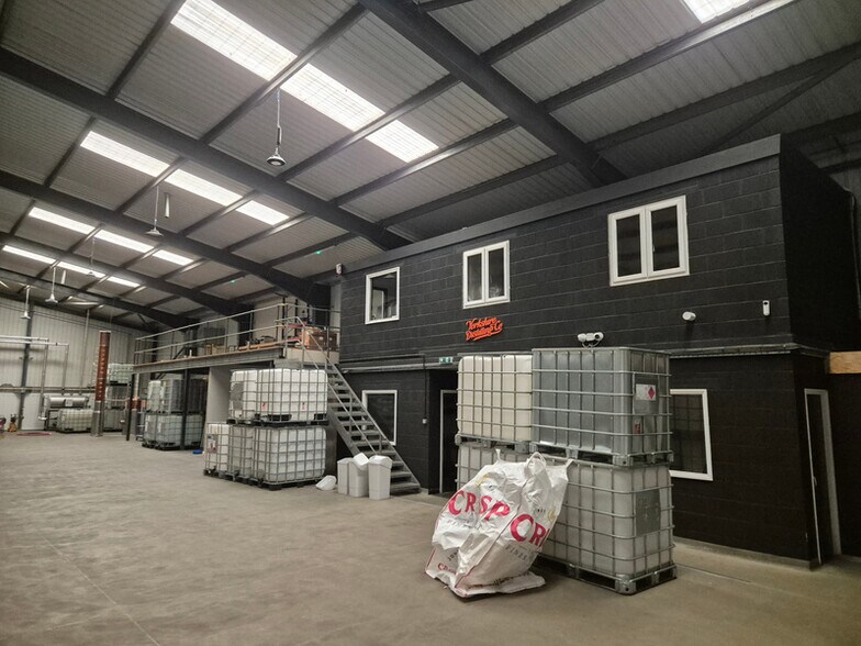 Unit 4 Larsen Rd, Goole à vendre - Photo intérieure - Image 2 de 3