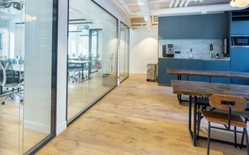 86-90 Rue Notre-Dame De Nazareth, Paris for lease Interior Photo- Image 2 of 7