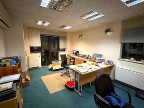 12 Mill St, Slough for lease Interior Photo- Image 2 of 7