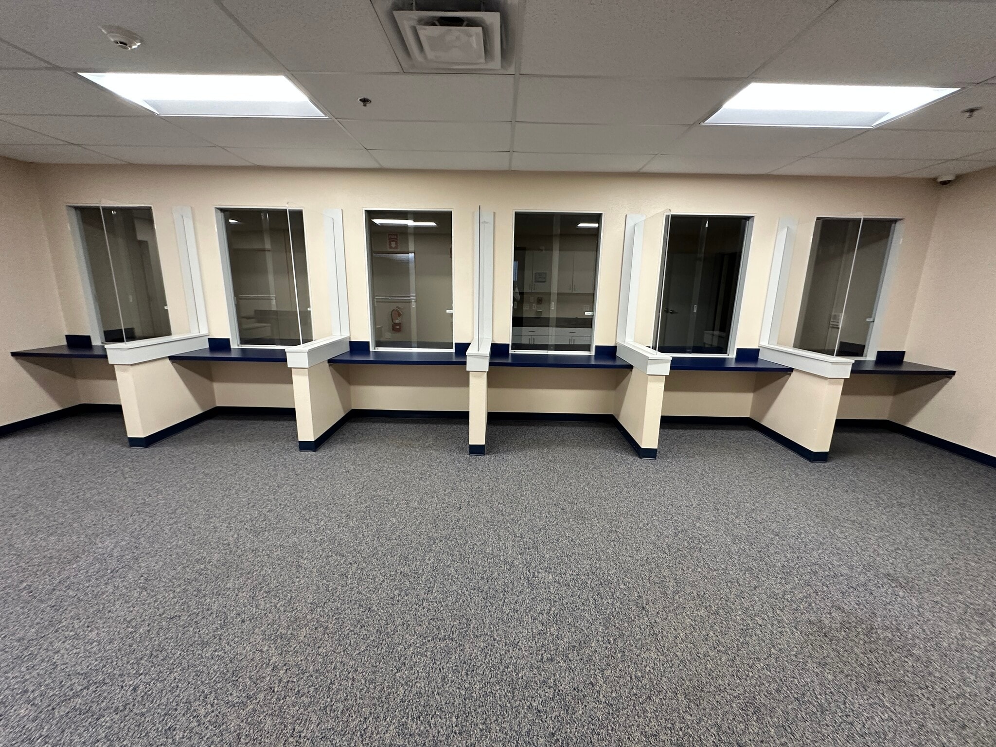 1961 Premier Dr, Mankato, MN à louer Photo du bâtiment- Image 1 de 32