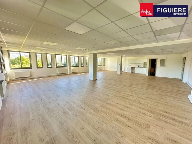 80 Rue Charles Duchesne, Aix-en-Provence à louer - Photo du bâtiment - Image 2 de 14
