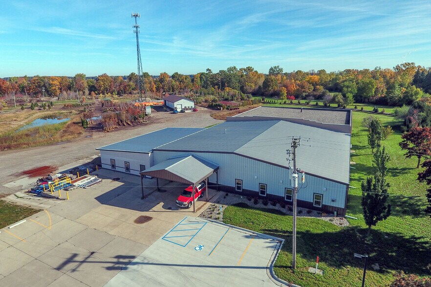 4658 S Custer Rd, Monroe, MI à louer - Photo du bâtiment - Image 3 de 4