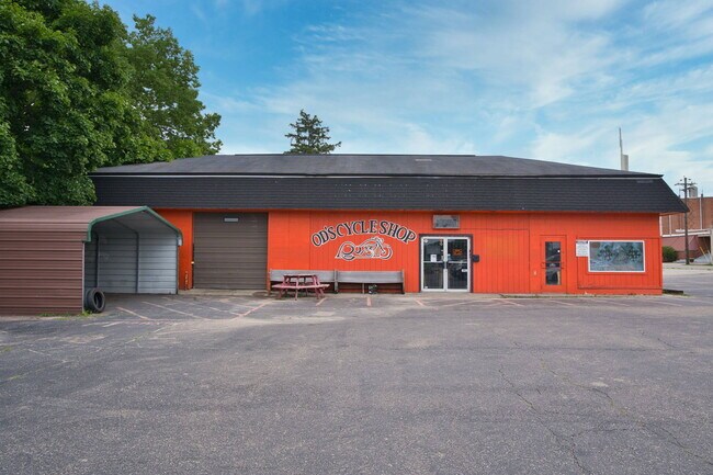 More details for 140 S River St, Franklin, OH - Retail for Sale