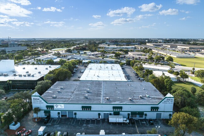 Plus de détails pour 1401-1407 SW 10th Ave, Pompano Beach, FL - Local d'activités, Industriel à louer