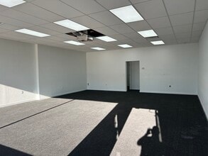 2131-2143 S Tamiami Trl, Venice, FL for lease Interior Photo- Image 1 of 8