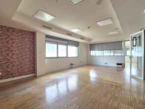 Bureau dans Villaviciosa de Odón, Madrid à louer Photo intérieure- Image 2 de 8