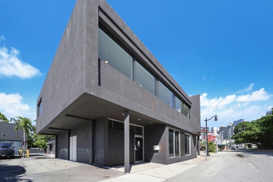 1820 SW 3rd Ave, Miami, FL à vendre - Photo du bâtiment - Image 3 de 20