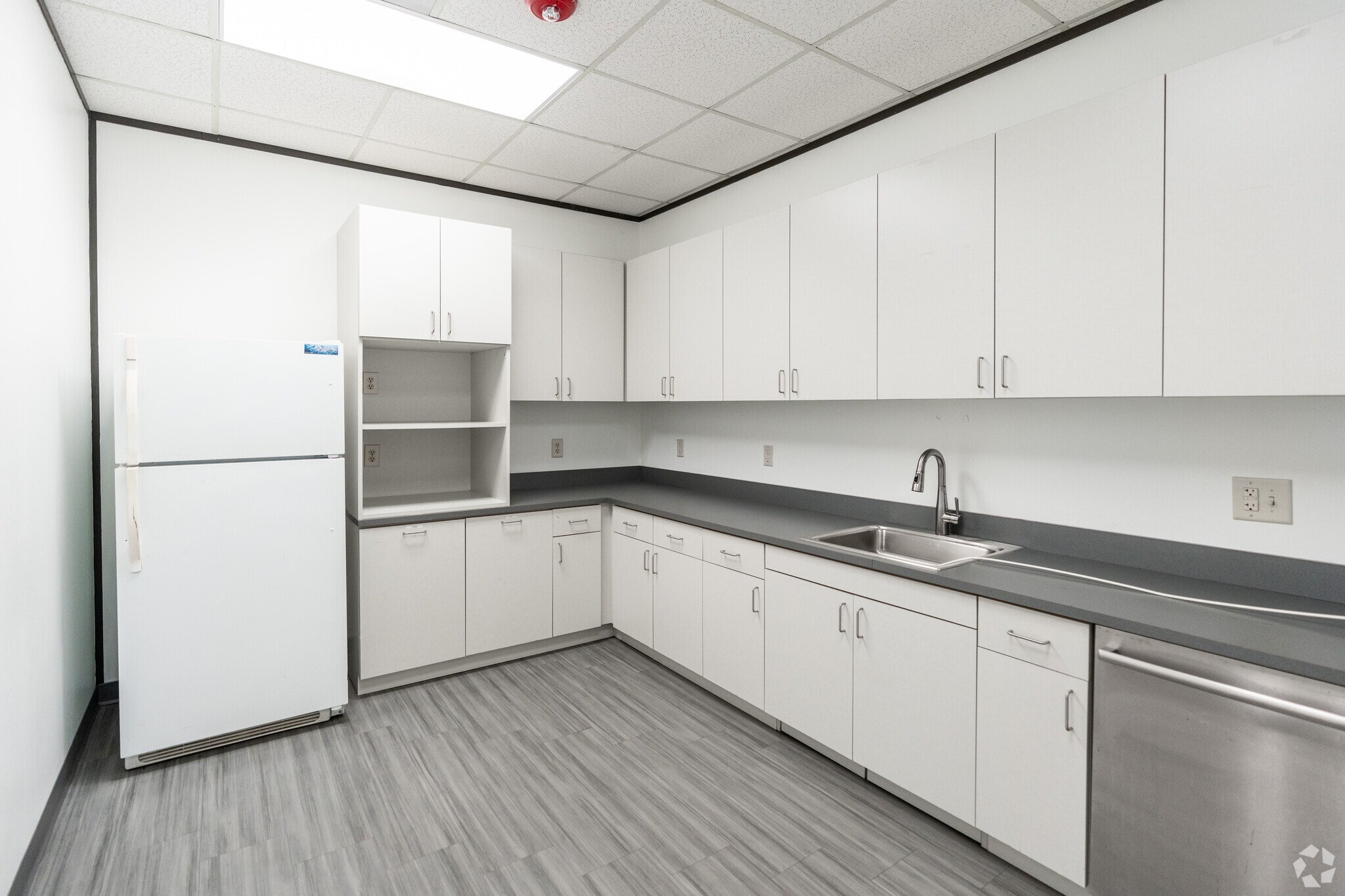 4600 Marriott Dr, Raleigh, NC à louer Photo intérieure- Image 1 de 9