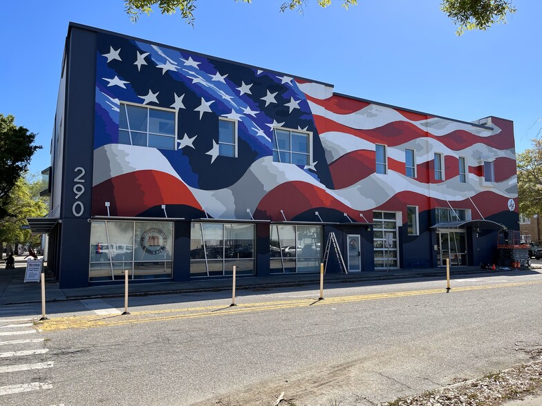 290 9th St N, Saint Petersburg, FL for lease - Building Photo - Image 1 of 4