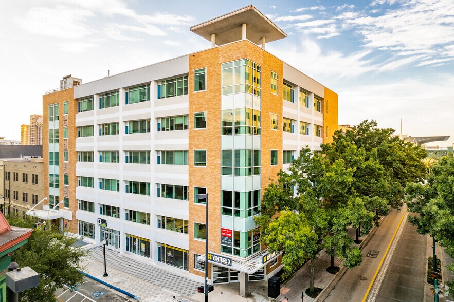 100 E Pine St, Orlando, FL à vendre - Photo principale - Image 1 de 23