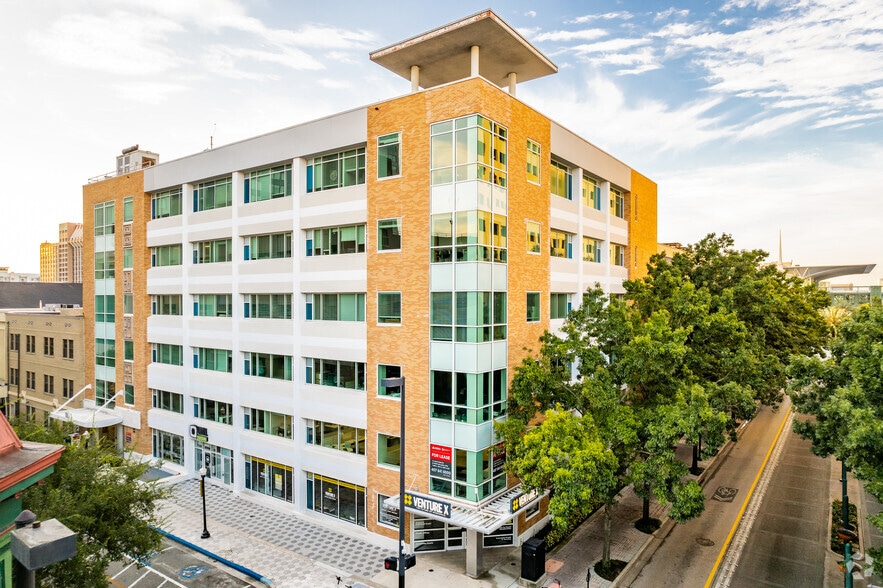 100 E Pine St, Orlando, FL for sale - Primary Photo - Image 1 of 23