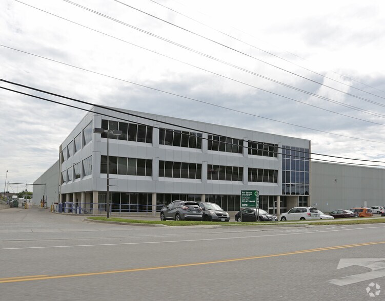 3232 White Oak Rd, London, ON à vendre - Photo principale - Image 1 de 1