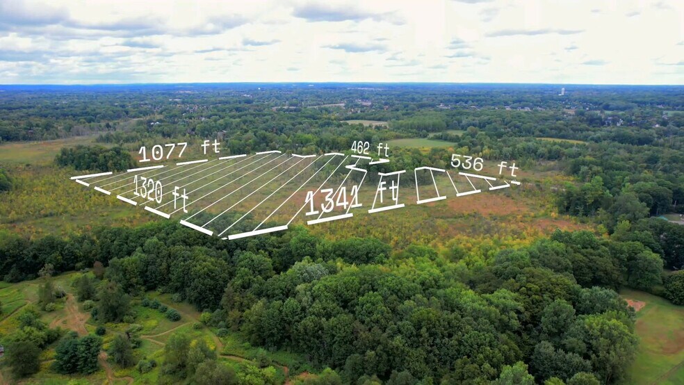 21433 Dixboro Rd, South Lyon, MI à vendre - Vidéo sur l’inscription commerciale - Image 2 de 15