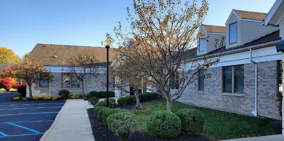 845 Commerce Dr, Perrysburg, OH à vendre - Photo du bâtiment - Image 1 de 7