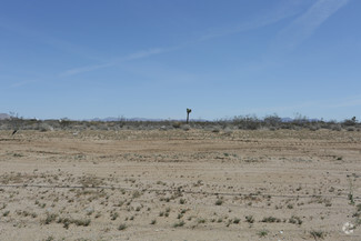 Plus de détails pour Adelanto Rd, Adelanto, CA - Terrain à louer