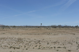 Adelanto Rd, Adelanto CA - Warehouse