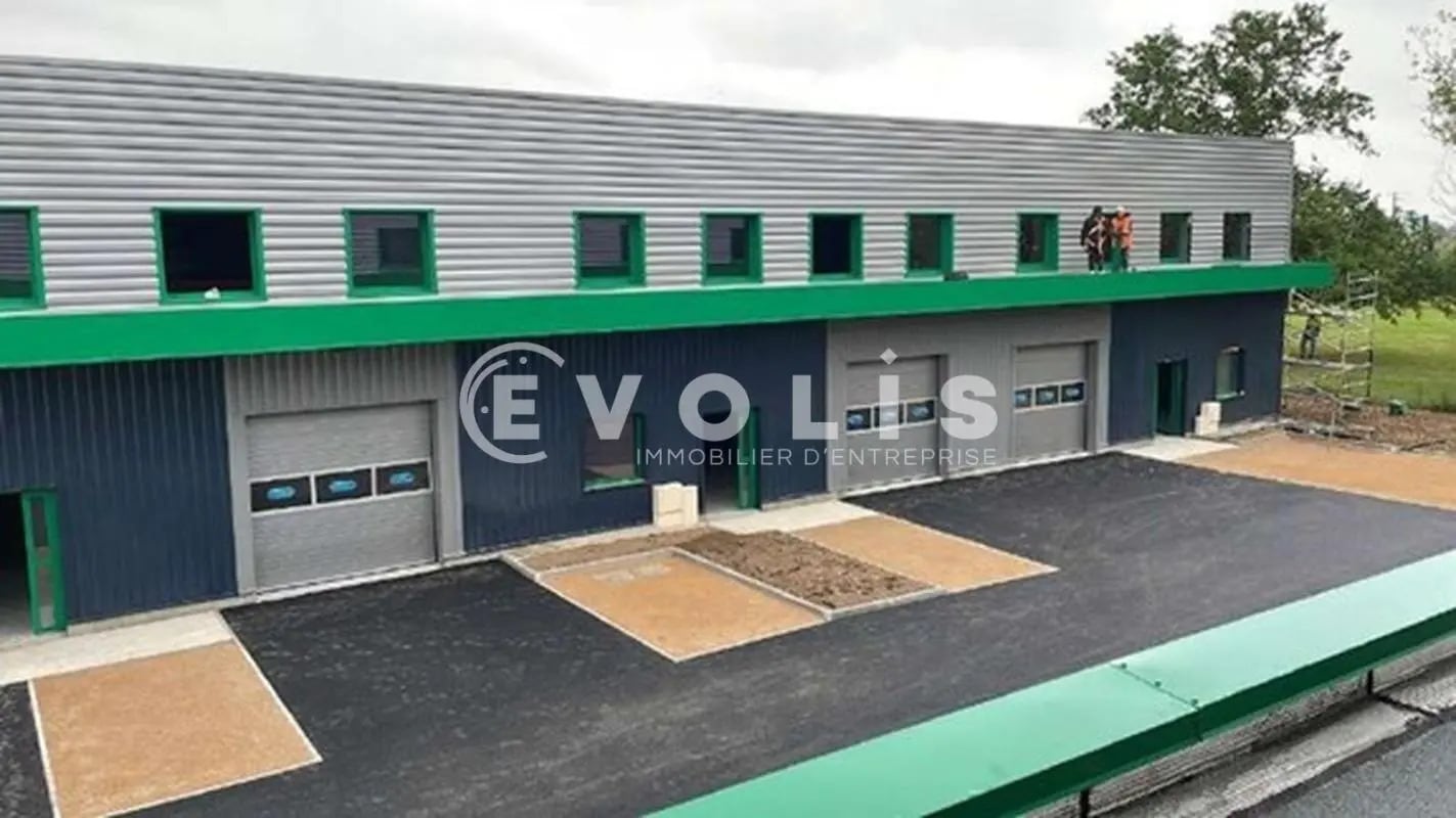 71 Route De Loyettes, Tignieu-Jameyzieu for lease Primary Photo- Image 1 of 14