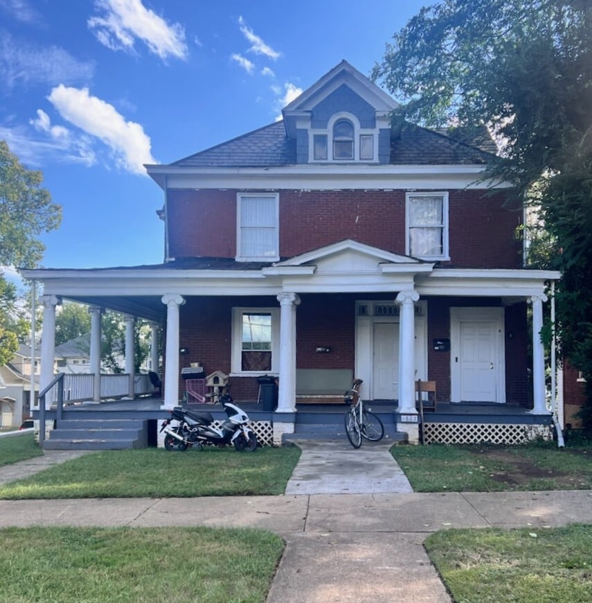 1602 Patterson Ave SW, Roanoke, VA for sale Primary Photo- Image 1 of 2