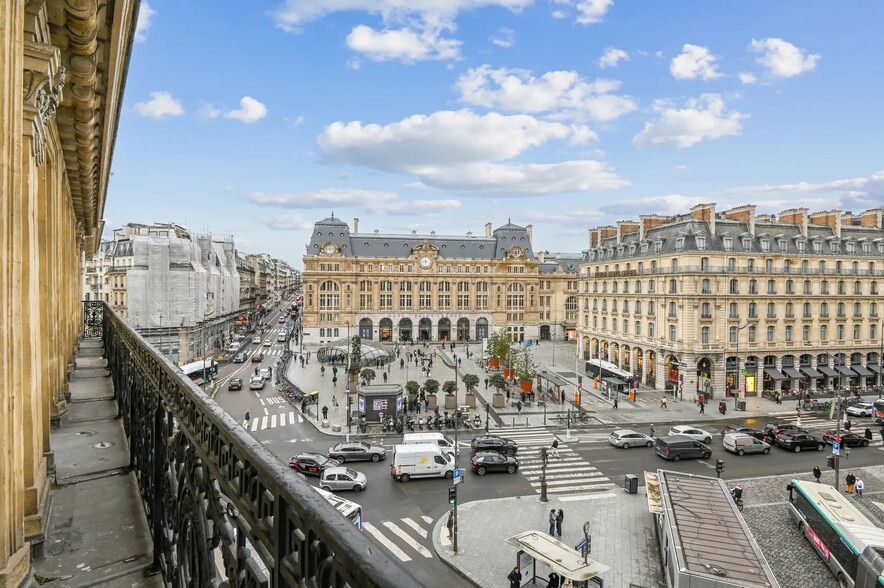 61 Rue De L'Arcade, Paris à louer - Photo du bâtiment - Image 3 de 4