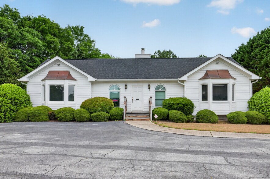2940 Rosebud Rd, Loganville, GA à vendre - Photo du bâtiment - Image 2 de 20