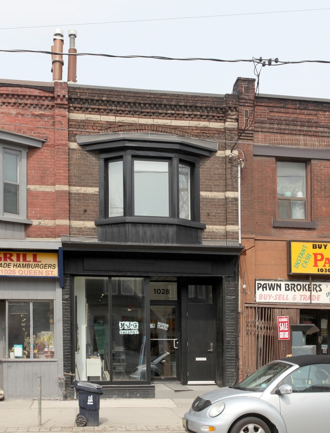 More details for 1028 Queen St E, Toronto, ON - Retail for Sale