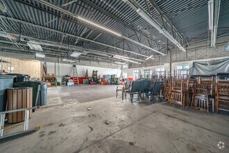 1023 Station Dr, Oswego, IL à louer Photo intérieure- Image 2 de 3