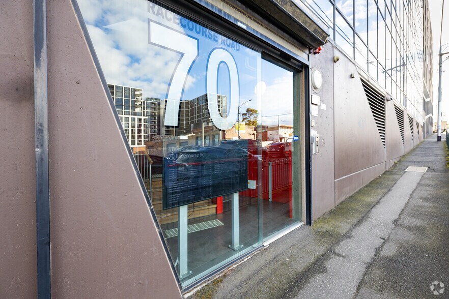70 Racecourse Rd, North Melbourne à vendre - Photo du bâtiment - Image 3 de 3