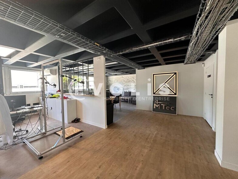 Bureau dans Montrouge à louer - Photo intérieure - Image 2 de 10