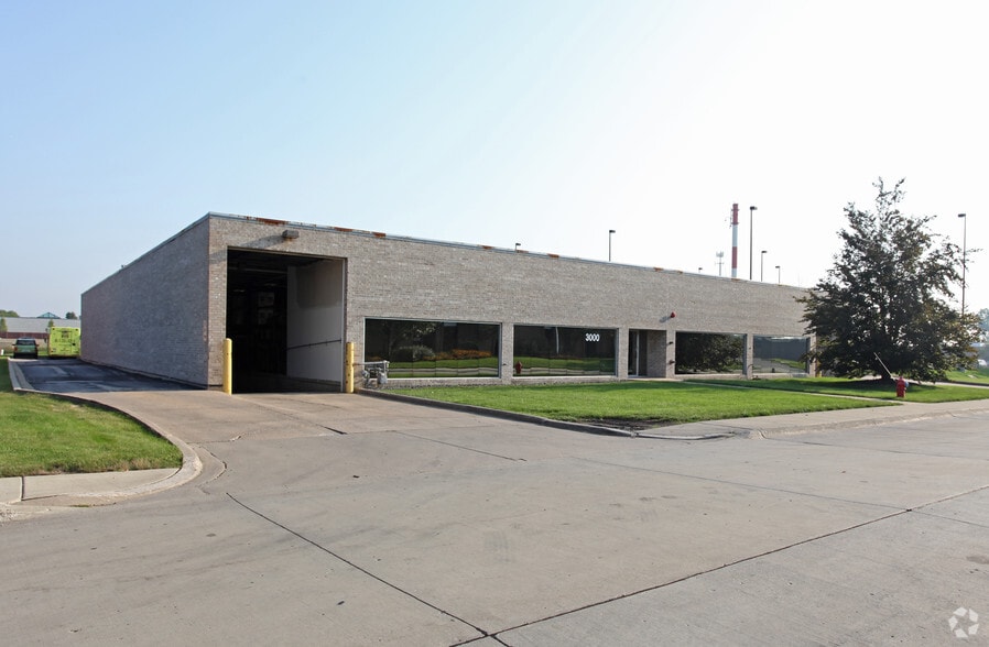 3000 MacArthur Blvd, Northbrook, IL for lease - Building Photo - Image 2 of 2