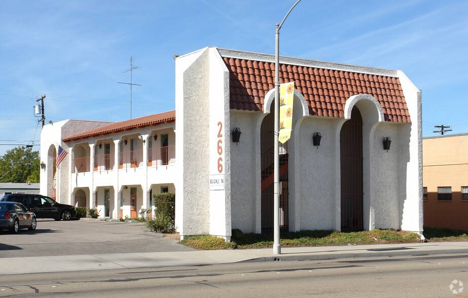 266 S Magnolia Ave, El Cajon, CA for sale - Primary Photo - Image 1 of 1