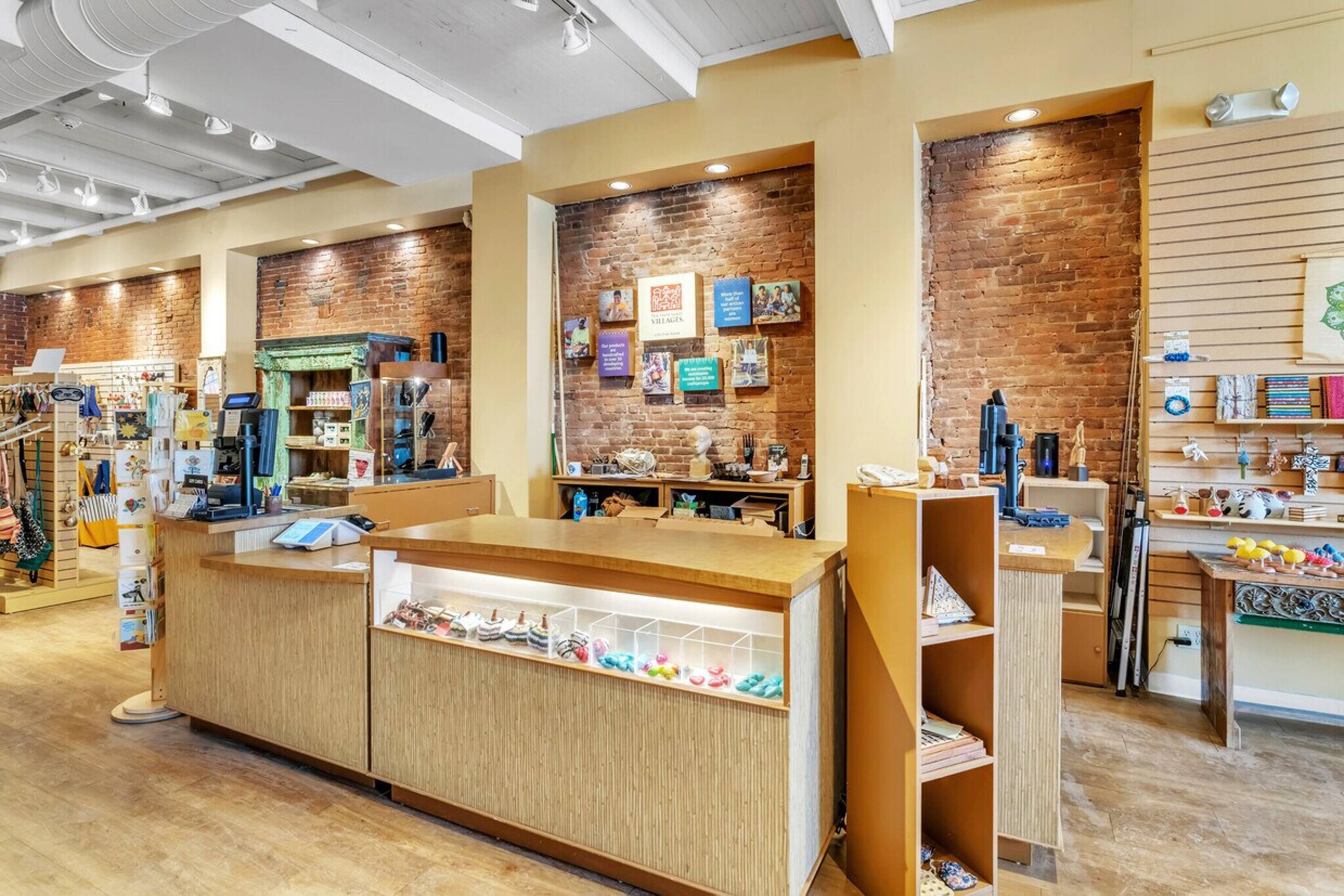 76-82 Main St, Northampton, MA for lease Interior Photo- Image 1 of 3