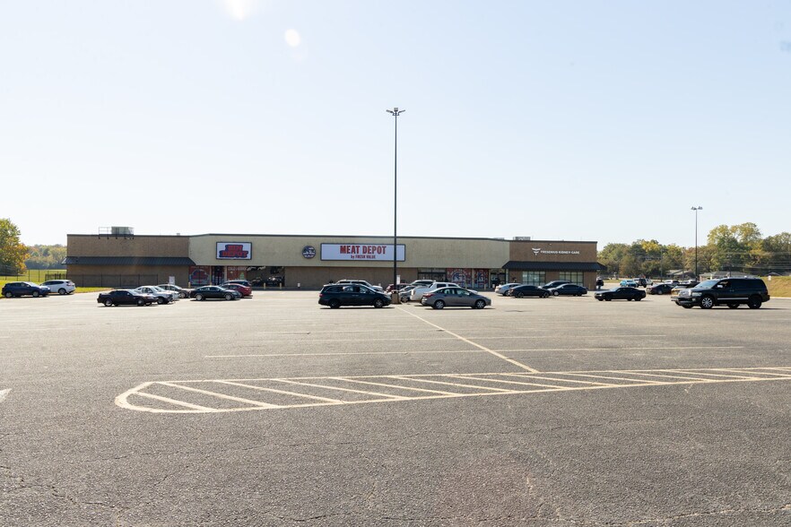 2020 E South Blvd, Montgomery, AL à vendre - Photo du bâtiment - Image 2 de 6