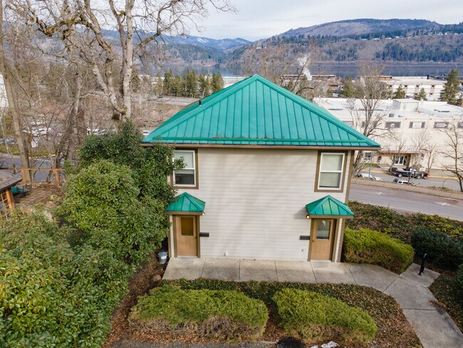 More details for 708 Columbia St, Hood River, OR - Office for Sale