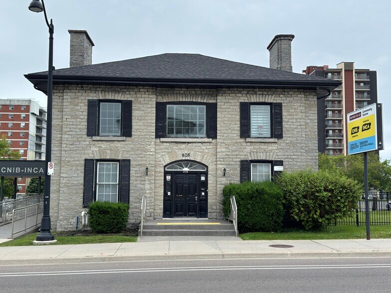 826 Princess St, Kingston, ON à vendre - Photo du bâtiment - Image 1 de 9