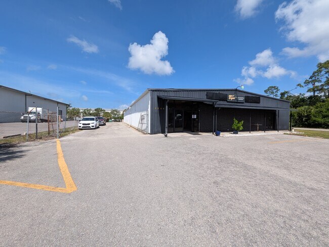 More details for 2200 51st St, Sarasota, FL - Industrial for Lease