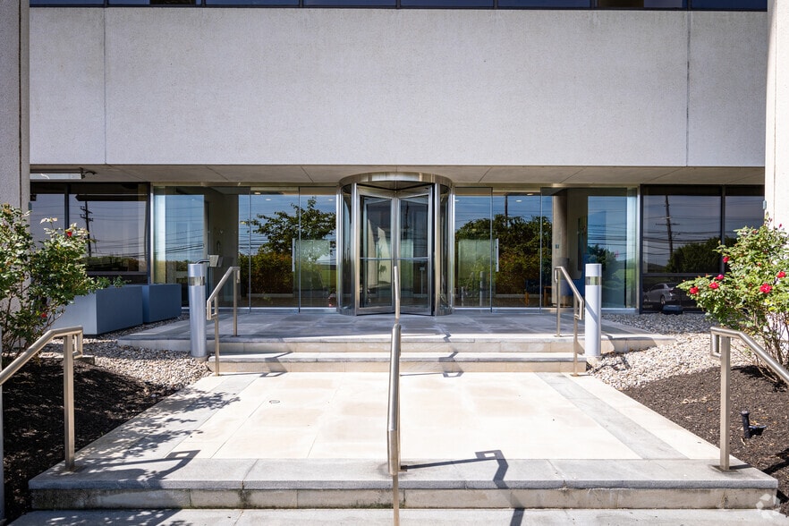 2001 US Highway 46, Parsippany, NJ for lease - Building Photo - Image 3 of 6