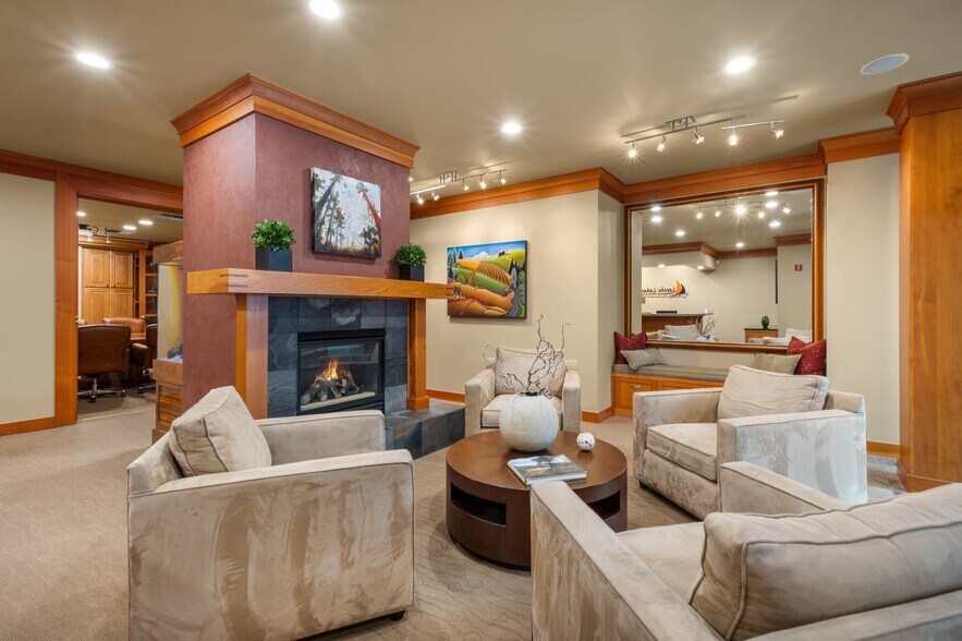 121 Lakeside Ave, Seattle, WA à louer - Photo intérieure - Image 3 de 12