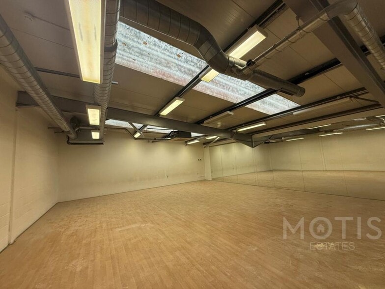 Henwood, Ashford for lease - Building Photo - Image 3 of 4