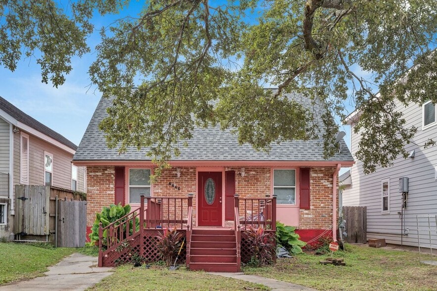 6646 Bellaire Dr, New Orleans, LA for sale - Primary Photo - Image 1 of 1
