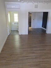 908 21st St, Sacramento, CA for lease Interior Photo- Image 2 of 3