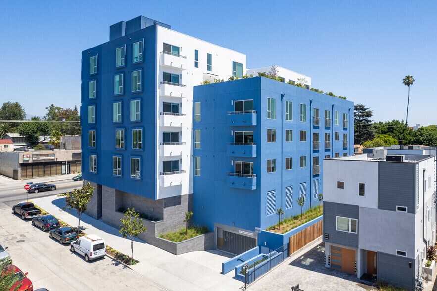 4864 Melrose Ave, Los Angeles, CA à louer - Photo du bâtiment - Image 2 de 33