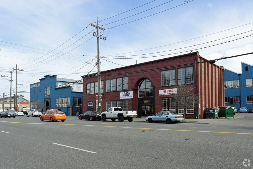 3200-3220 1st Ave S, Seattle, WA for lease - Primary Photo - Image 1 of 46
