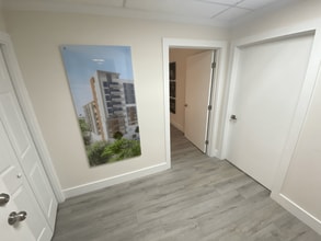 301 Almeria Ave, Coral Gables, FL for lease Interior Photo- Image 2 of 7