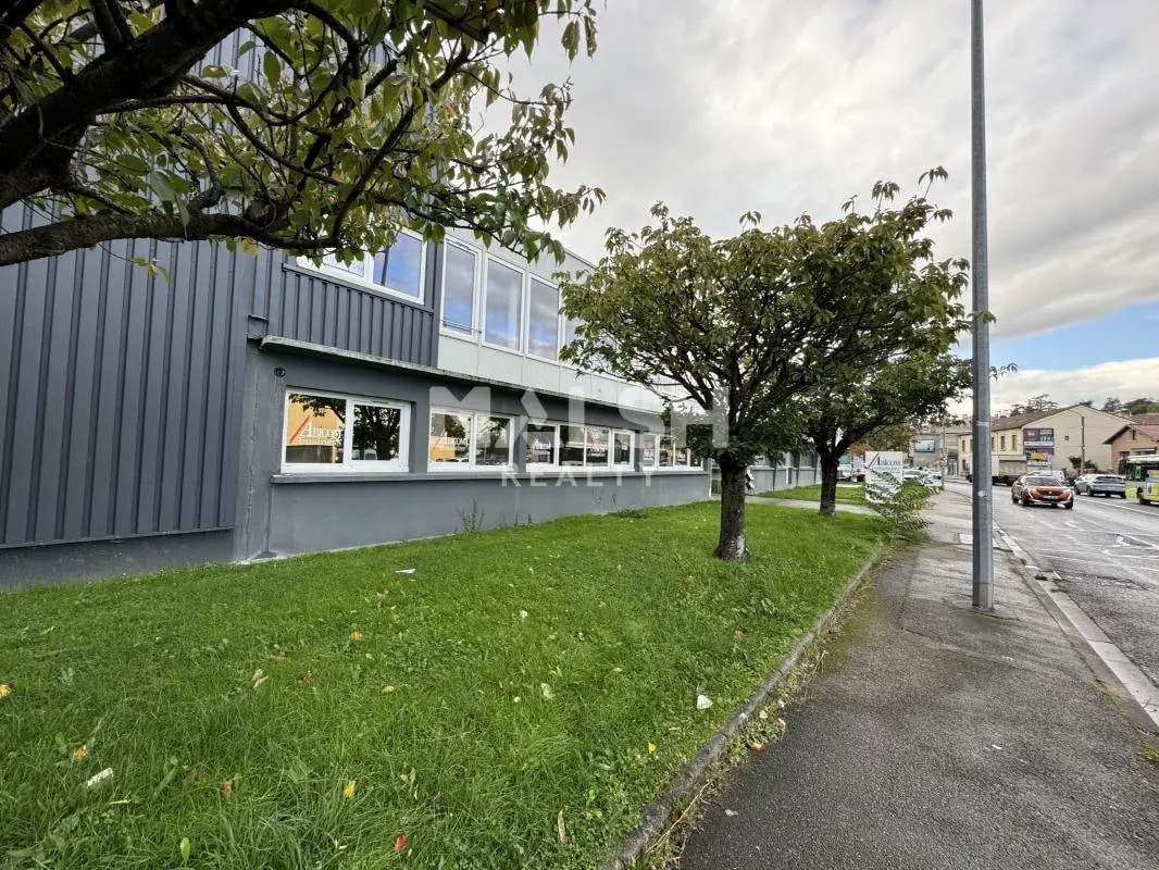 Office in Saint-Étienne for sale Building Photo- Image 1 of 7